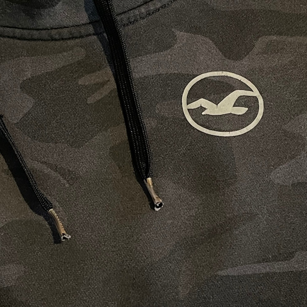 Hollister Mens Camo Hoodie Black Gray Camouflage Logo Graphic Pullover Size M - Picture 11 of 13